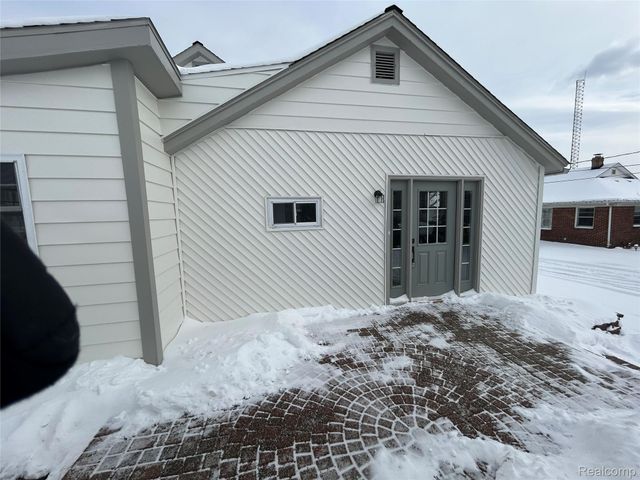 147 N Broadway Street, Lake Orion Village, MI 48362