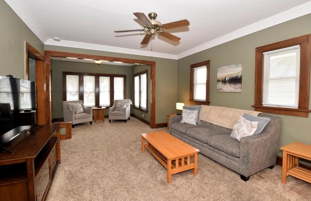 1224 West Lawn AVENUE, Racine, WI 53405
