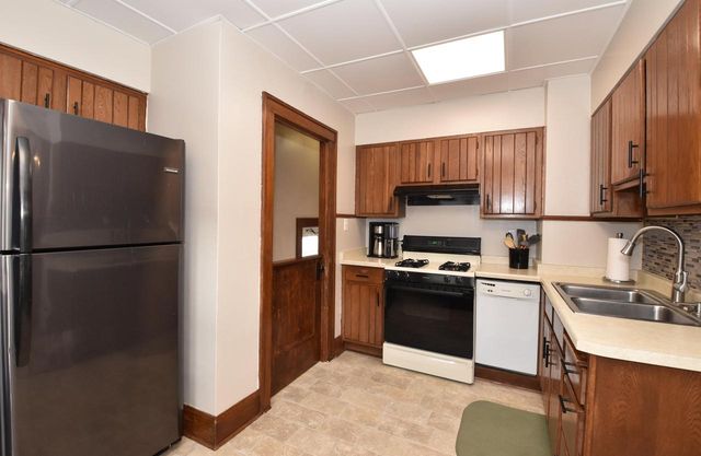 1224 West Lawn AVENUE, Racine, WI 53405