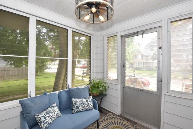 1224 West Lawn AVENUE, Racine, WI 53405
