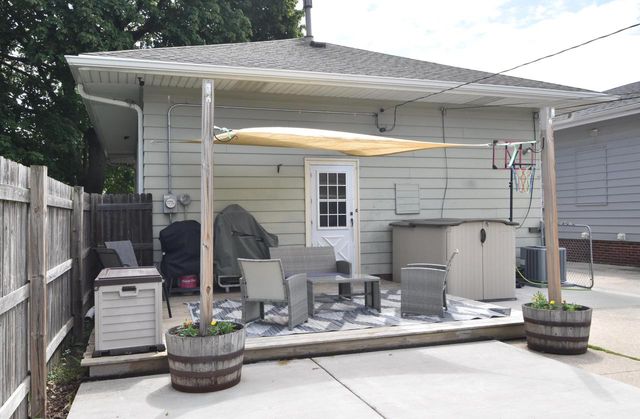 1224 West Lawn AVENUE, Racine, WI 53405