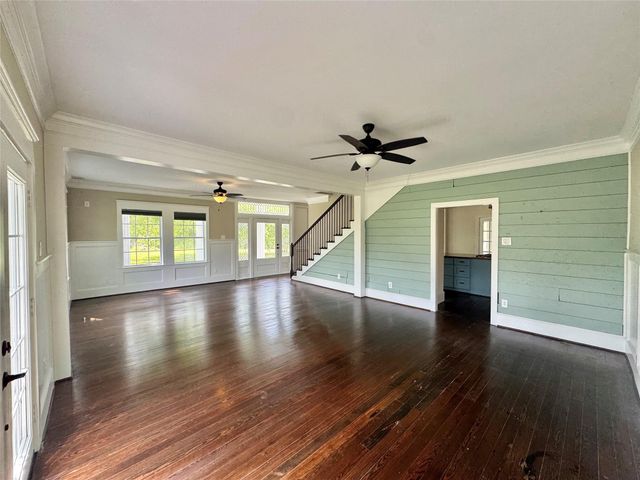 27 Cotton Bayou Circle, Cove, TX 77523