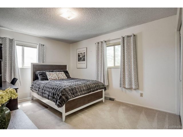1699 S Lee St B, Lakewood, CO 80232