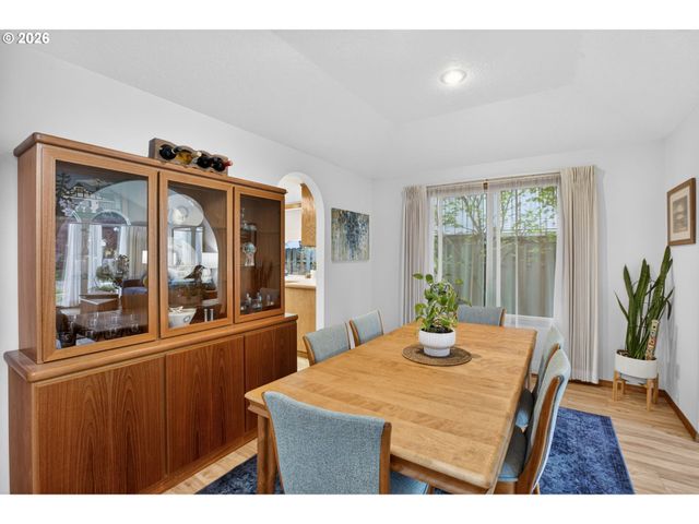 10602 Sw KENT St, Portland, OR 97224