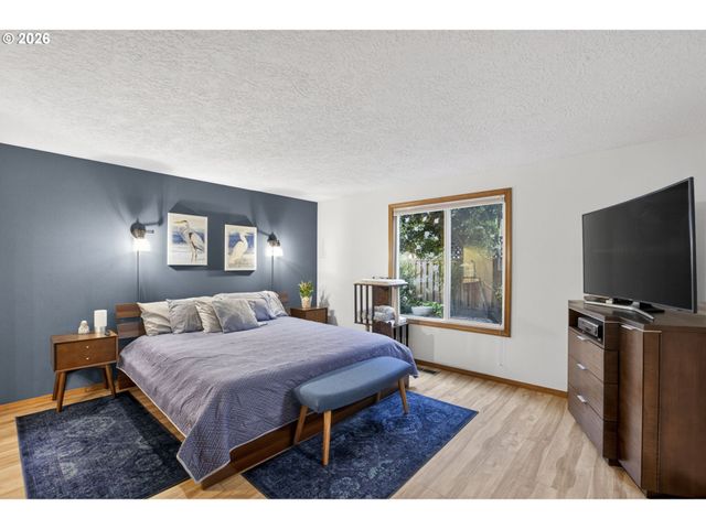 10602 Sw KENT St, Portland, OR 97224