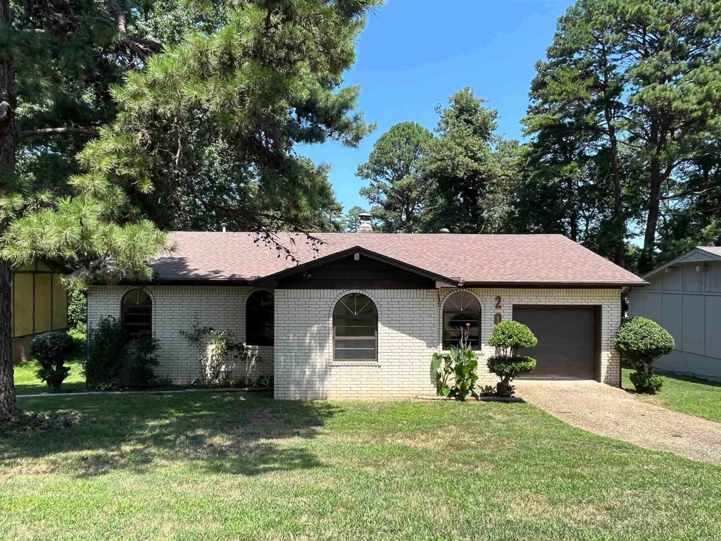 2009 Romine Road, Little Rock, AR 72205