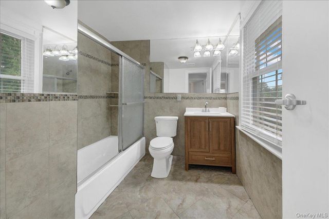 32 Deerfield Avenue, Eastchester, NY 10709