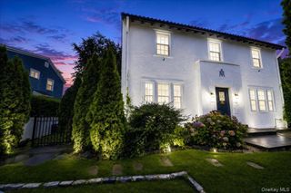 32 Deerfield Avenue, Eastchester, NY 10709