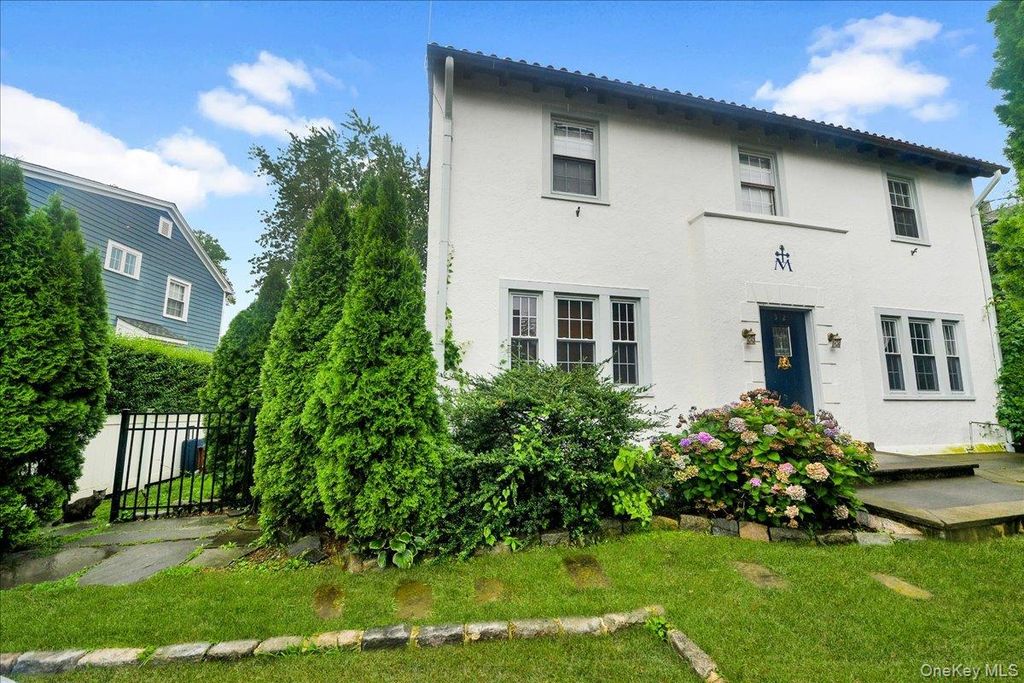 32 Deerfield Avenue, Eastchester, NY 10709 — photo 2