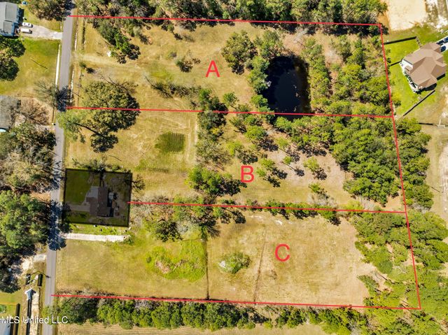 8612 Old Ccc Camp Road, Ocean Springs, MS 39564