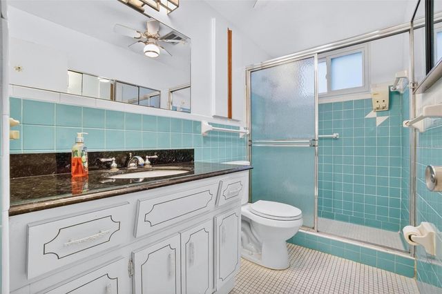 2001 WORLD PARKWAY BOULEVARD 3, Clearwater, FL 33763