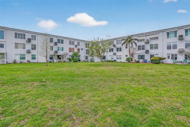 2001 WORLD PARKWAY BOULEVARD 3, Clearwater, FL 33763