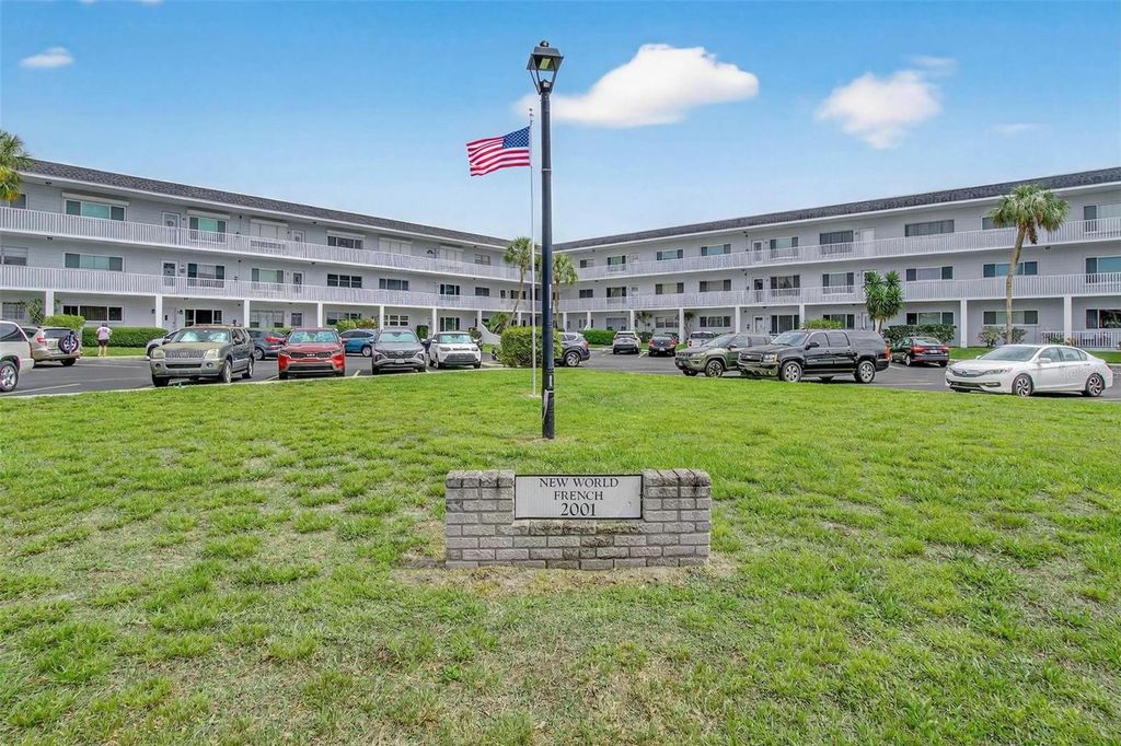 2001 WORLD PARKWAY BOULEVARD 3, Clearwater, FL 33763