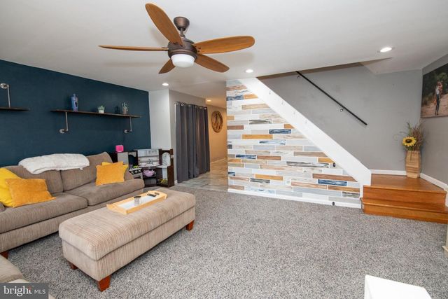 12506 CHILTON RD, Philadelphia, PA 19154