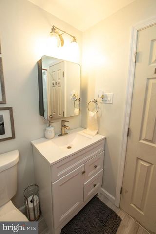 12506 CHILTON RD, Philadelphia, PA 19154