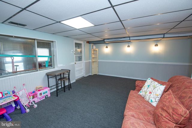 12506 CHILTON RD, Philadelphia, PA 19154