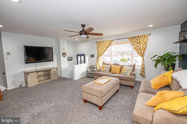 12506 CHILTON RD, Philadelphia, PA 19154