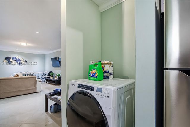 1457 Atlantic Shores Blvd, Hallandale Beach, FL 33009