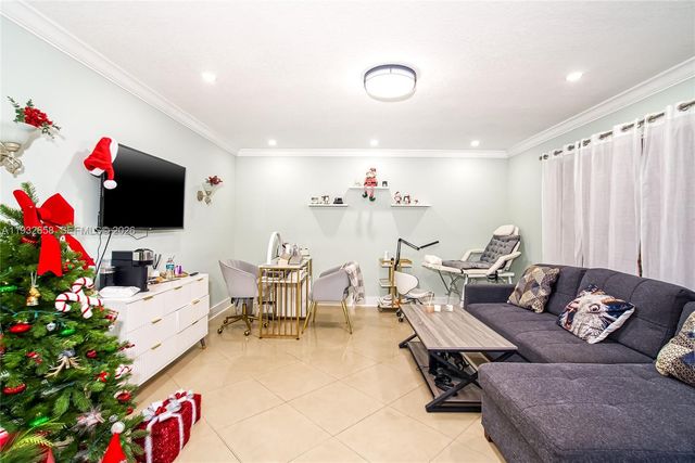 1457 Atlantic Shores Blvd, Hallandale Beach, FL 33009