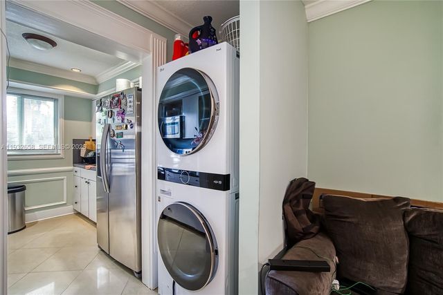 1457 Atlantic Shores Blvd, Hallandale Beach, FL 33009