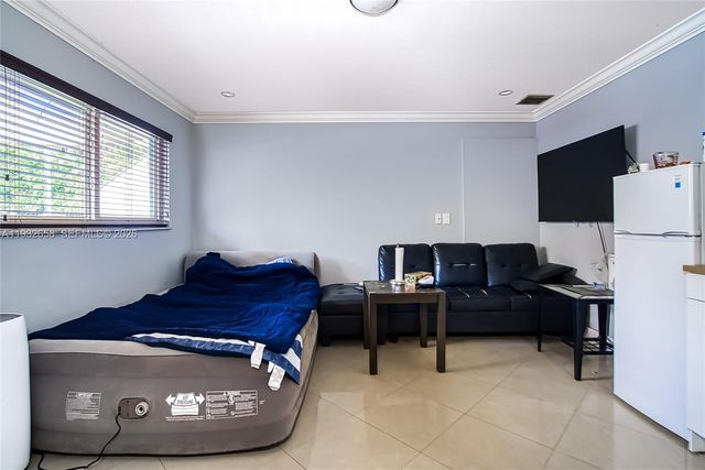 1457 Atlantic Shores Blvd, Hallandale Beach, FL 33009