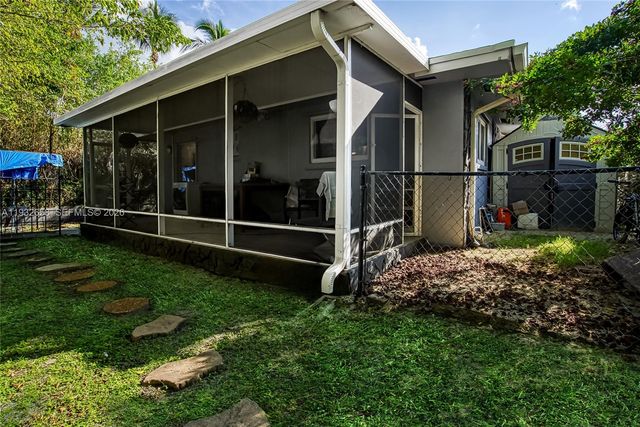 1457 Atlantic Shores Blvd, Hallandale Beach, FL 33009