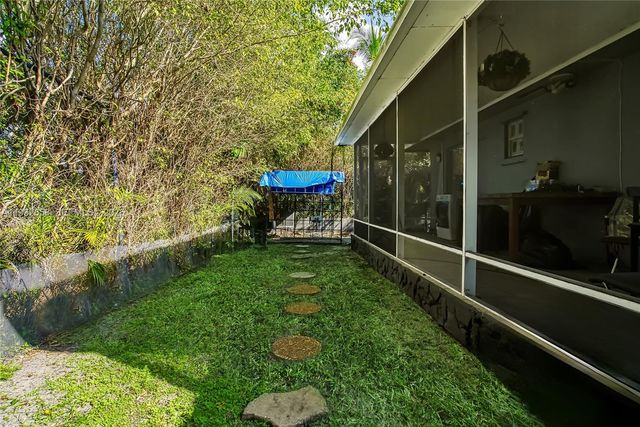 1457 Atlantic Shores Blvd, Hallandale Beach, FL 33009