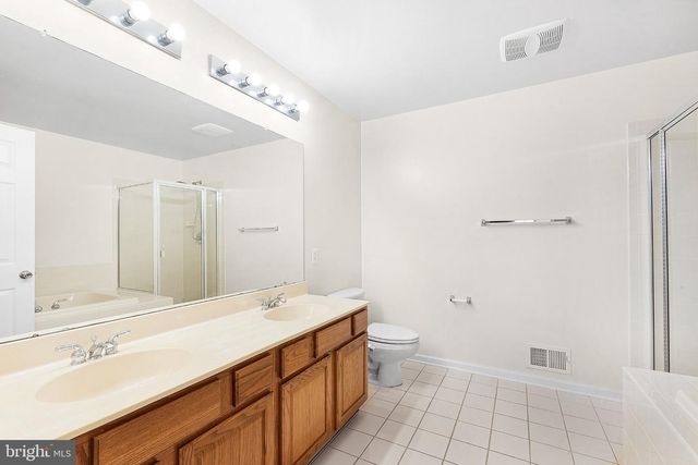 99 WARWICK RD, Princeton Junction, NJ 08550