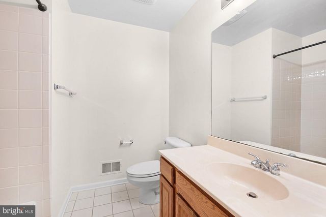 99 WARWICK RD, Princeton Junction, NJ 08550