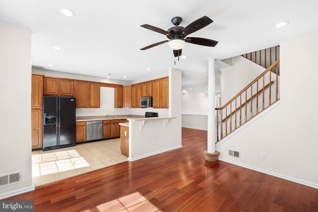 99 WARWICK RD, Princeton Junction, NJ 08550