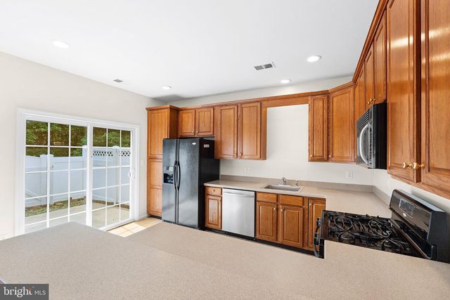 99 WARWICK RD, Princeton Junction, NJ 08550