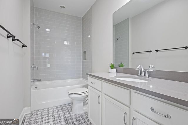 355 Banbury Crossing, Alpharetta, GA 30009