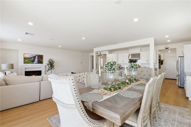 2805 Santa Fiora, Corona, CA 92882