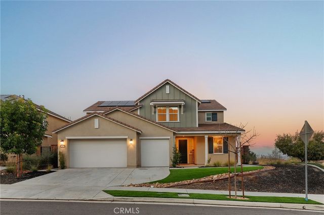 2805 Santa Fiora, Corona, CA 92882