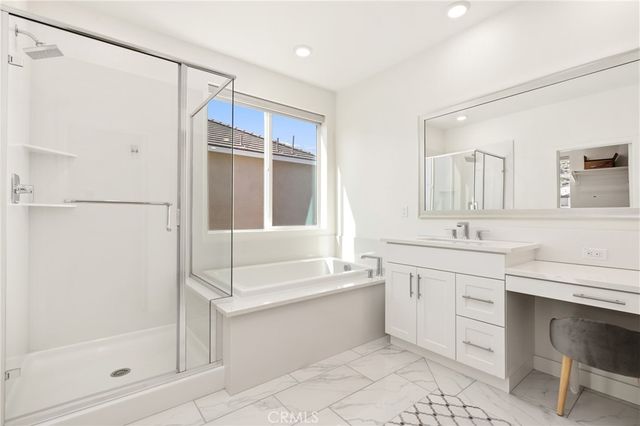 2805 Santa Fiora, Corona, CA 92882