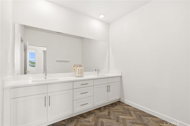 2805 Santa Fiora, Corona, CA 92882