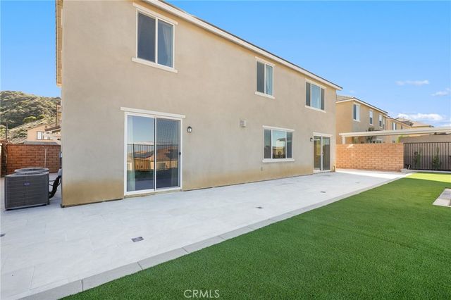 2805 Santa Fiora, Corona, CA 92882