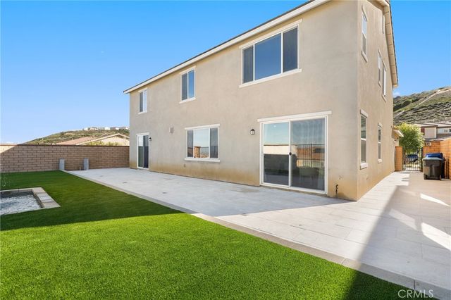 2805 Santa Fiora, Corona, CA 92882