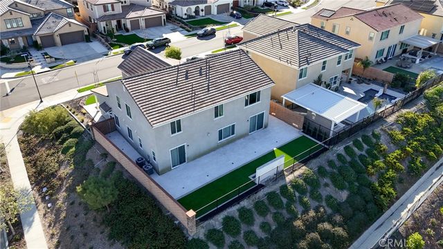 2805 Santa Fiora, Corona, CA 92882