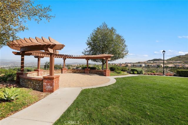 2805 Santa Fiora, Corona, CA 92882