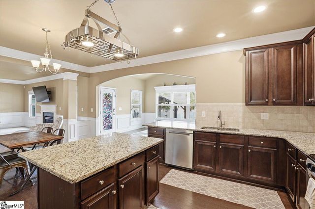405 Shafer Court, Spartanburg, SC 29301