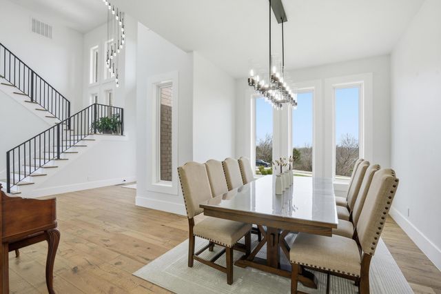 1539 S Millridge Court, Nixa, MO 65714