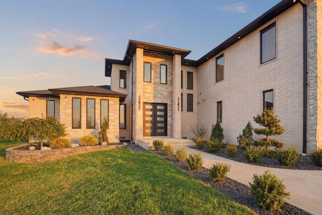 1539 S Millridge Court, Nixa, MO 65714