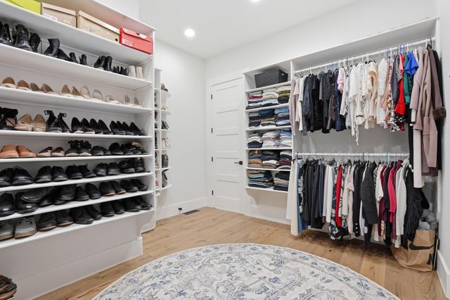 1539 S Millridge Court, Nixa, MO 65714