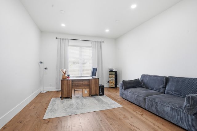 1539 S Millridge Court, Nixa, MO 65714