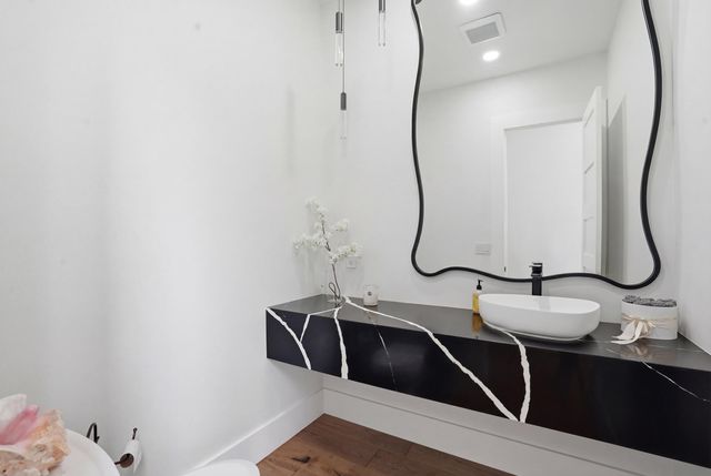 1539 S Millridge Court, Nixa, MO 65714