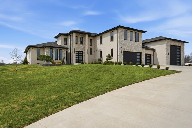 1539 S Millridge Court, Nixa, MO 65714