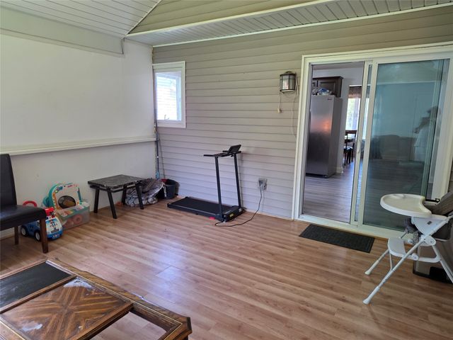 4908 69th Street, Urbandale, IA 50322