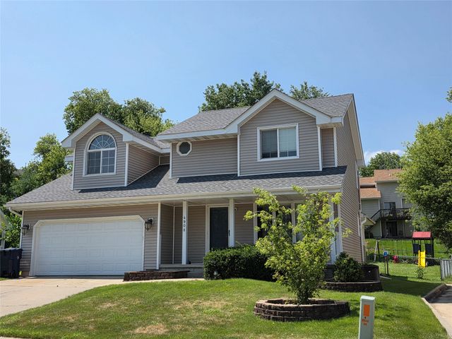4908 69th Street, Urbandale, IA 50322