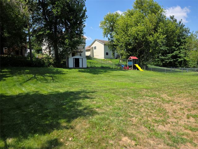 4908 69th Street, Urbandale, IA 50322